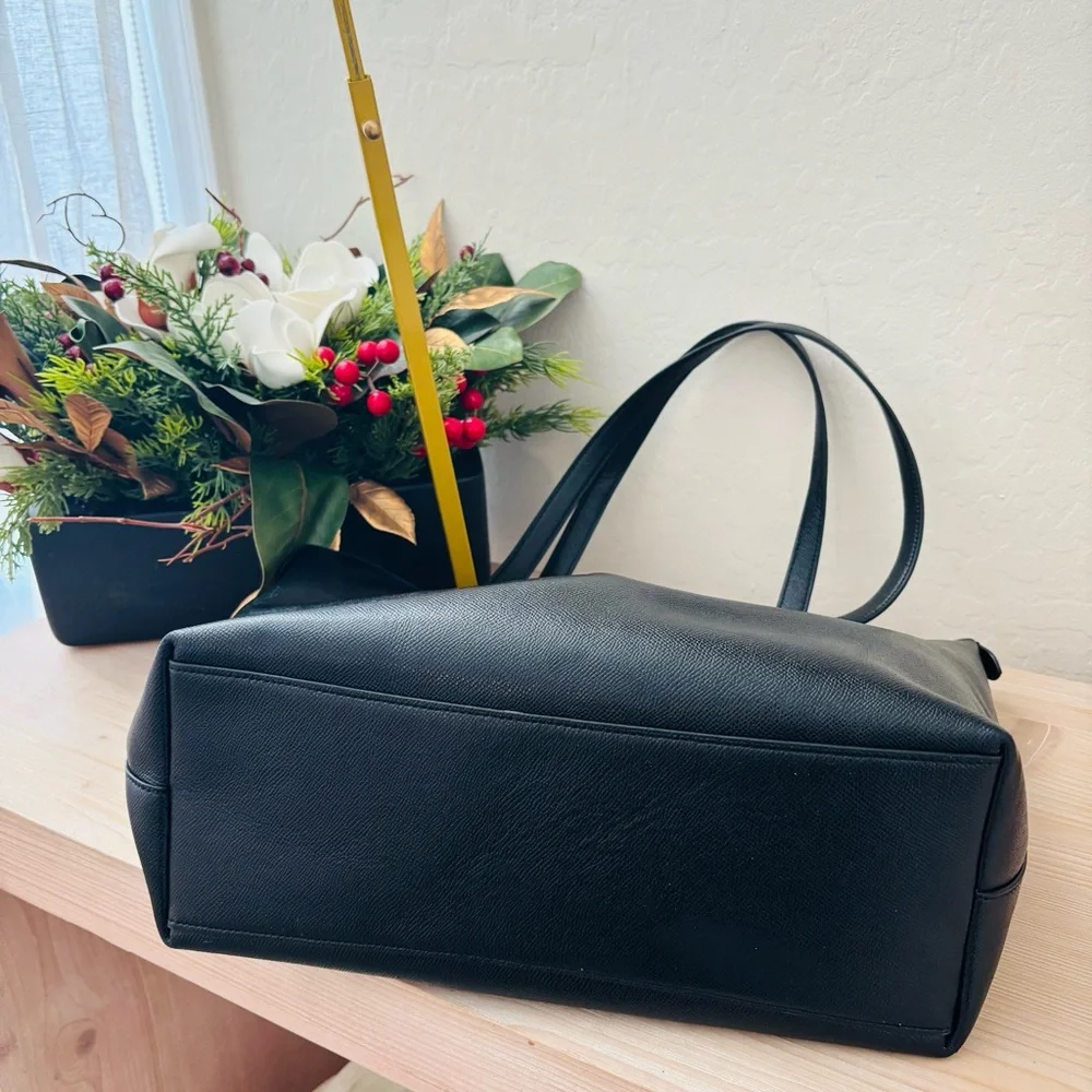 Coach sleek black